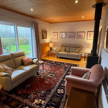 Дом отдыха Aherlow Valley Hideaway *