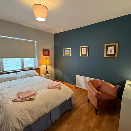 Aherlow Valley Hideaway Tatil Evi