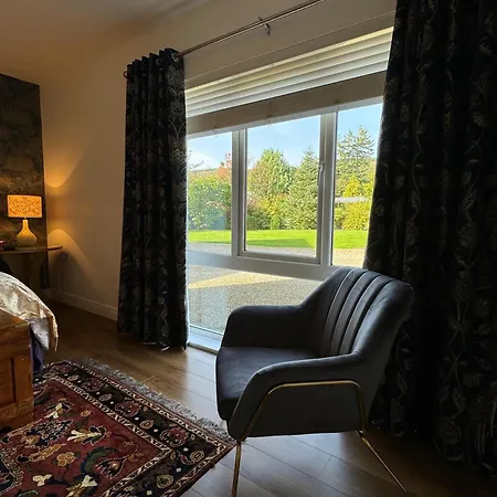 Aherlow Valley Hideaway Дом отдыха