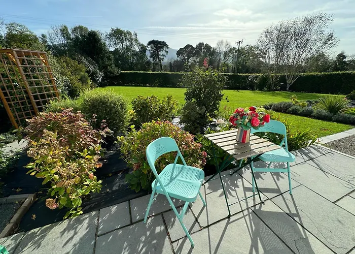 Aherlow Valley Hideaway *